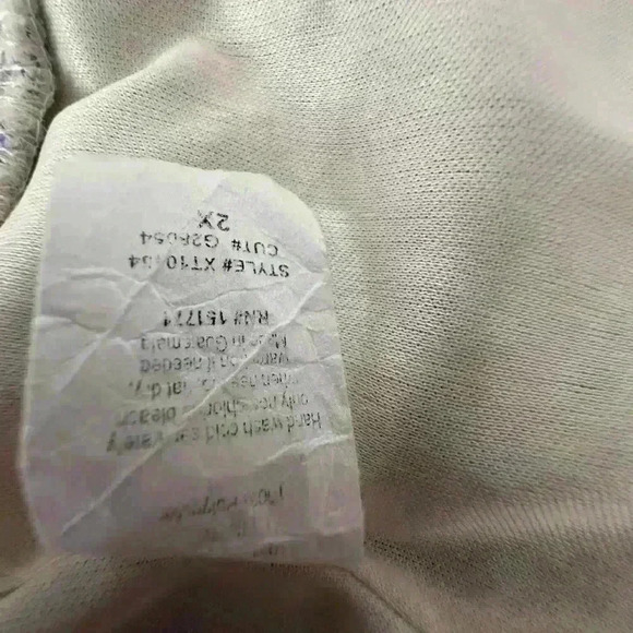 2X Faux Wrap blouse with tie waist - Picture 8 of 8